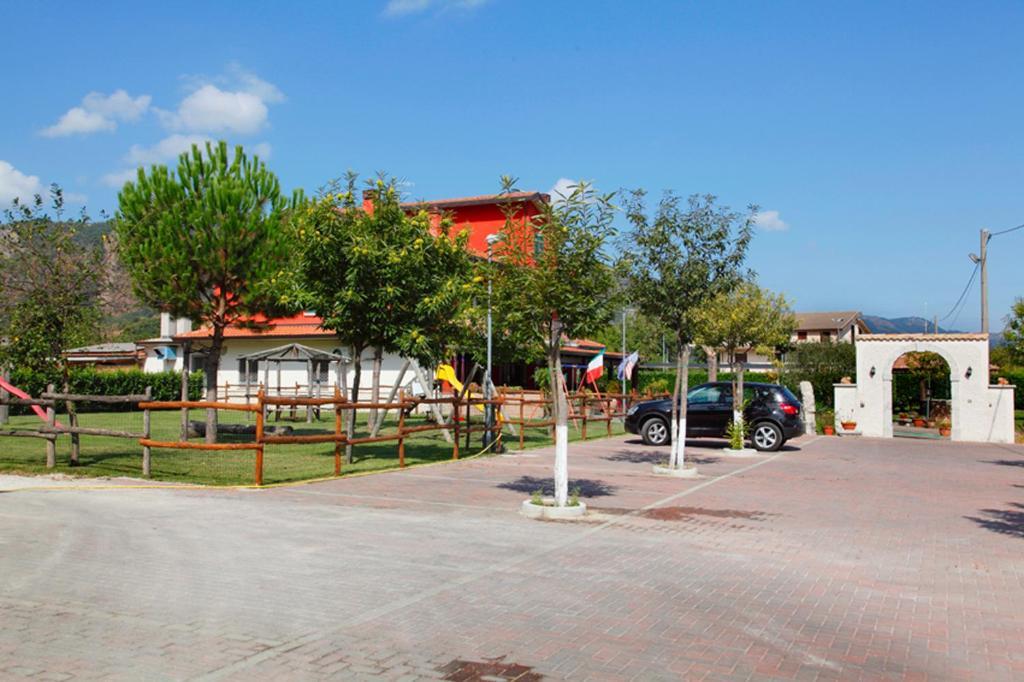 Azienda Agrituristica Pericle มอนเตลลา ภายนอก รูปภาพ